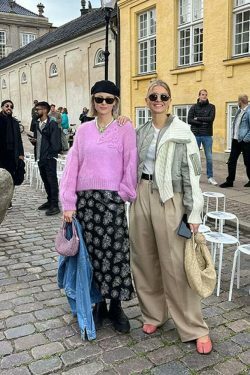 Vintage Vibes Floral Crewneck Sweater for Coquette Aesthetic - Y2K Fashion Statement