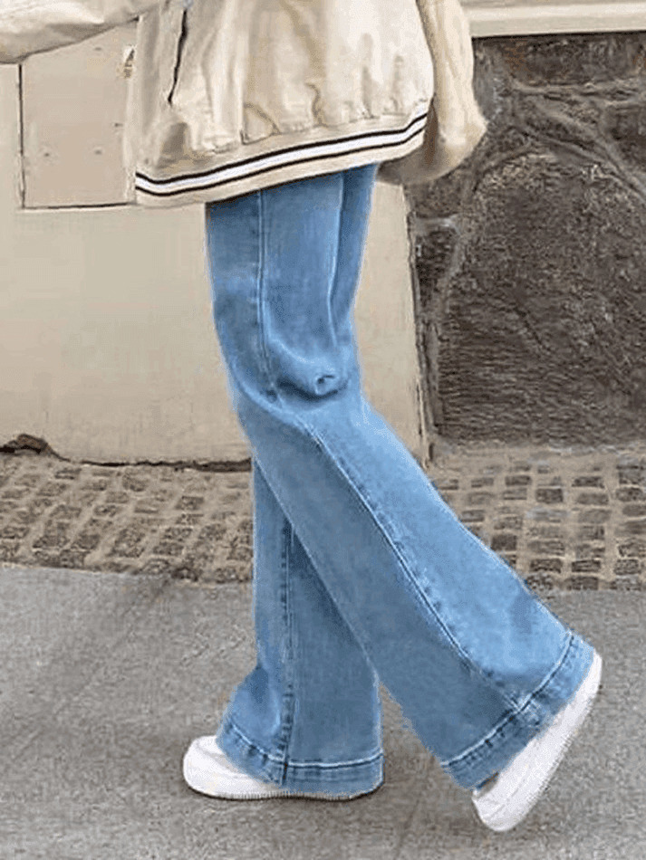 Vintage Washed Boyfriend Jeans: Y2K Aesthetic Mid-Waist Denim for Women's Fashion Vintage Washed Boyfriend Jeans: Y2K Aesthetic Mid-Waist Denim for Women's Fashion