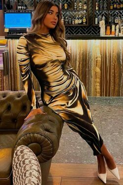 Vintage Y2K Aesthetic Cargo Skirt with Coquette Style and Grunge Vibes - 3D Printed Midi Dress