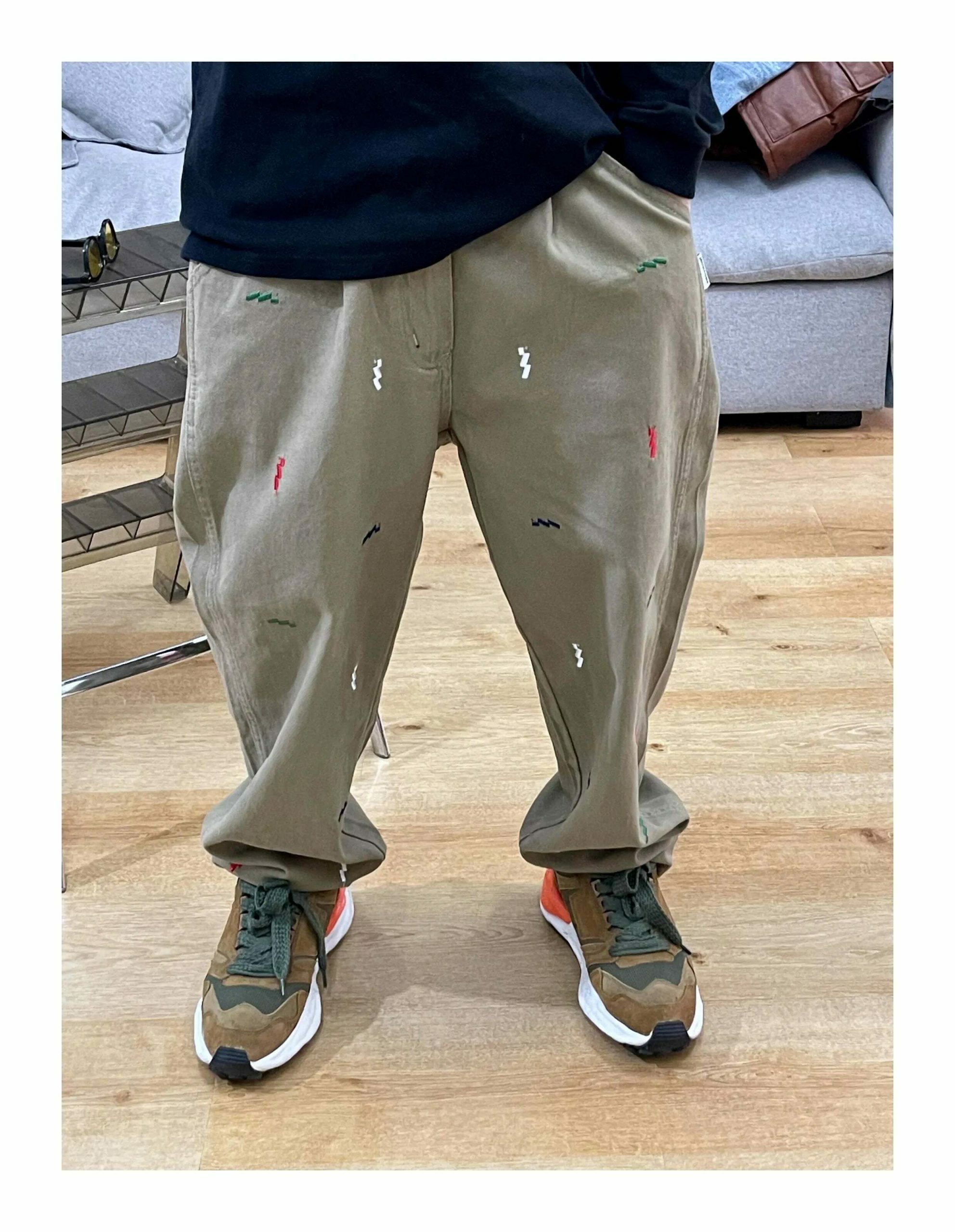 Vintage Y2K Aesthetic Embroidered Jeans - Coquette Style with Grunge & Pastel Goth Vibes Vintage Y2K Aesthetic Embroidered Jeans - Coquette Style with Grunge & Pastel Goth Vibes