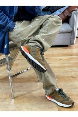 Vintage Y2K Aesthetic Embroidered Jeans - Coquette Style with Grunge & Pastel Goth Vibes