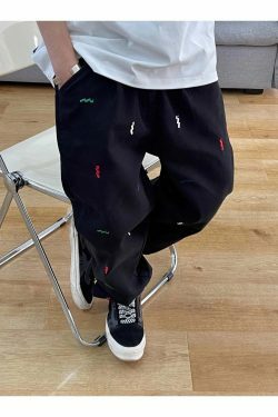 Vintage Y2K Aesthetic Embroidered Jeans - Coquette Style with Grunge & Pastel Goth Vibes