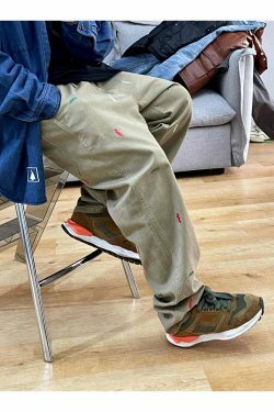 Vintage Y2K Aesthetic Embroidered Jeans - Coquette Style with Grunge & Pastel Goth Vibes