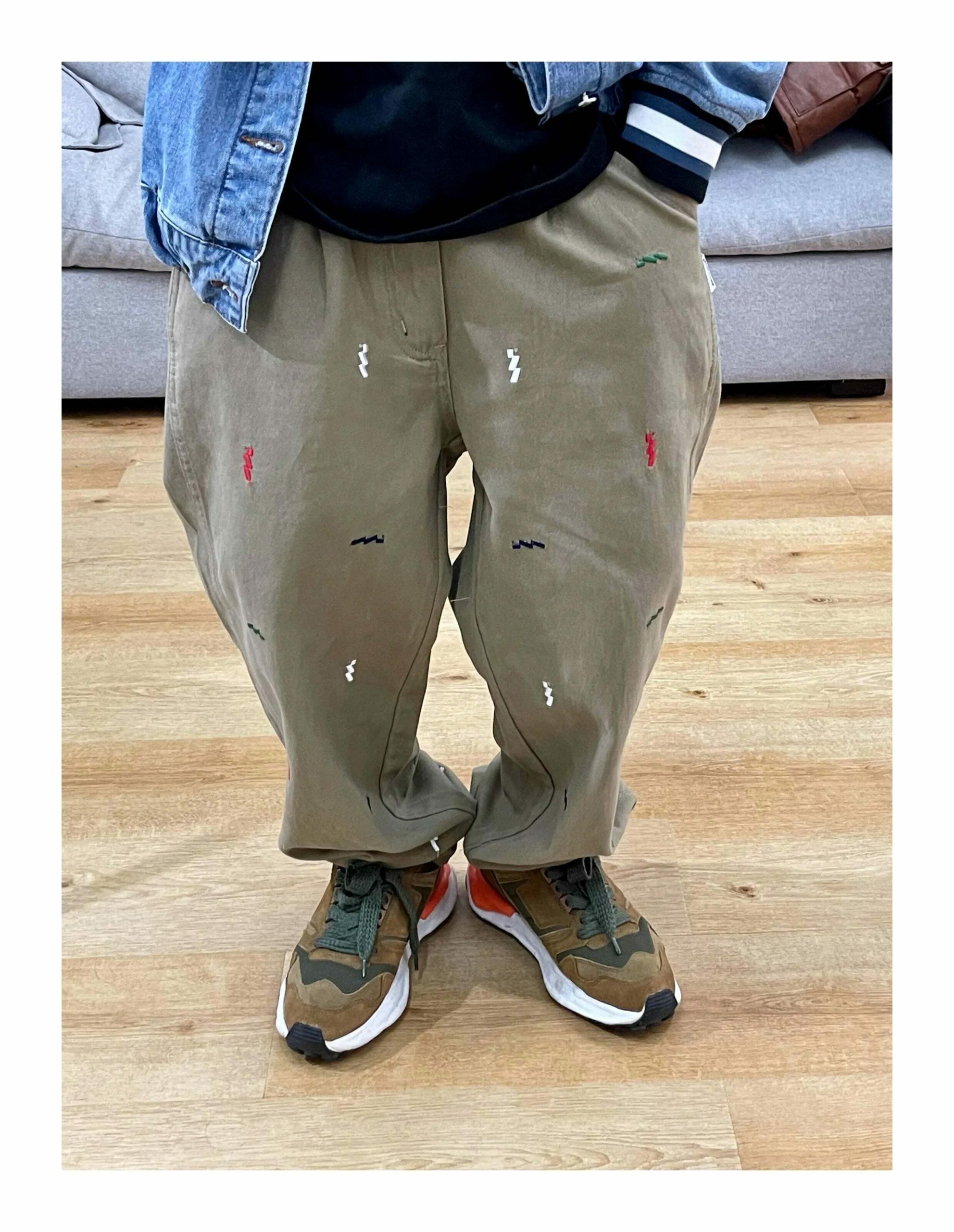 Vintage Y2K Aesthetic Embroidered Jeans - Coquette Style with Grunge & Pastel Goth Vibes Vintage Y2K Aesthetic Embroidered Jeans - Coquette Style with Grunge & Pastel Goth Vibes