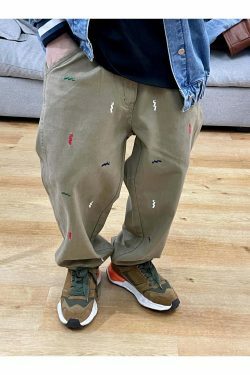 Vintage Y2K Aesthetic Embroidered Jeans - Coquette Style with Grunge & Pastel Goth Vibes