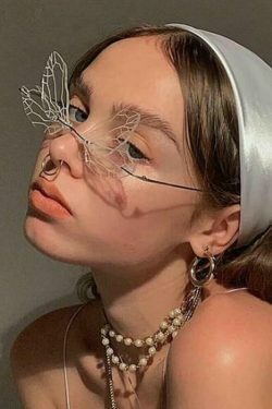 Vintage Y2K Fashion: Coquette Aesthetic Cargo Skirt & Wings Sunglasses