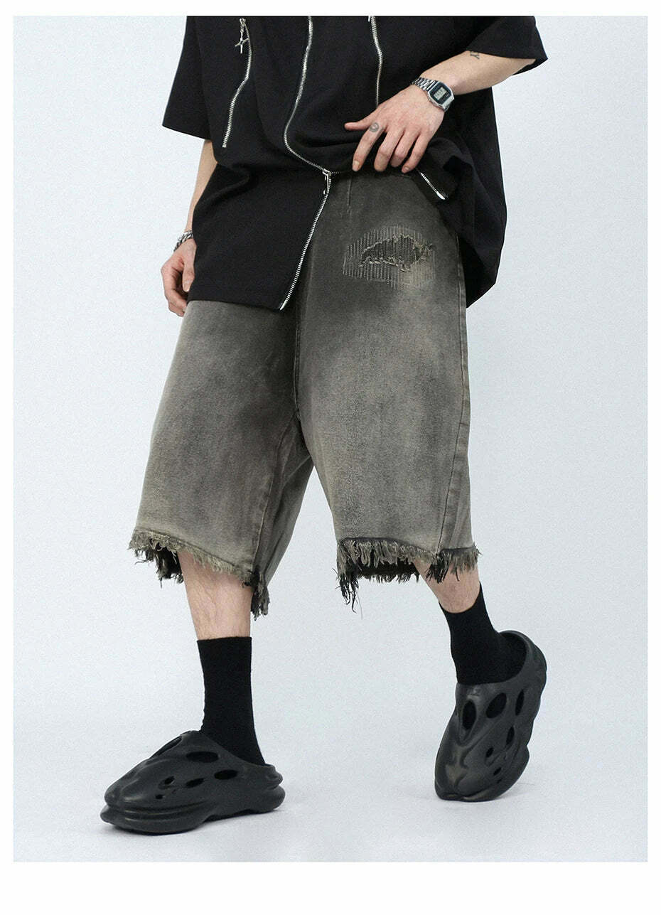 Vintage Y2K Style Extreme Wash Frayed Denim Cargo Skirt Vintage Y2K Style Extreme Wash Frayed Denim Cargo Skirt