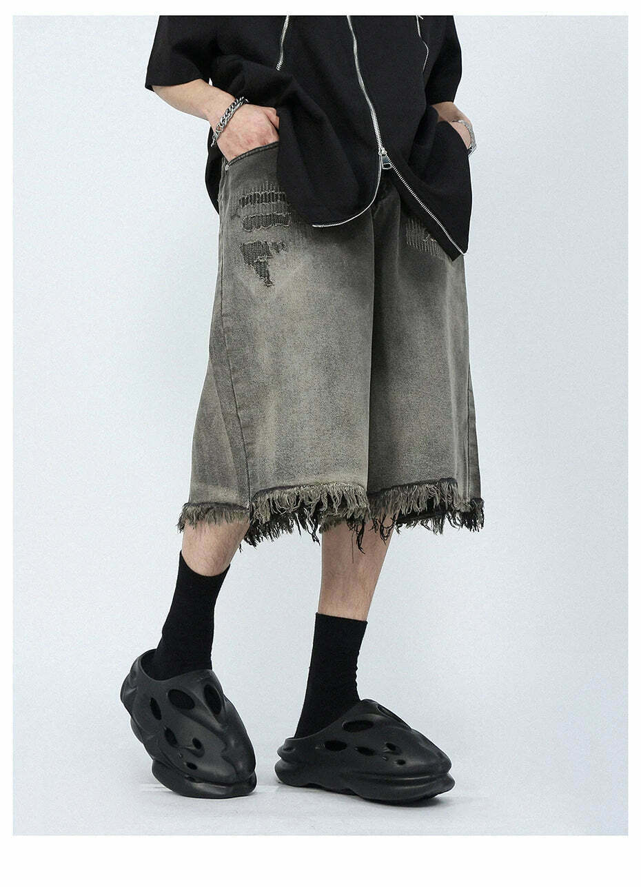Vintage Y2K Style Extreme Wash Frayed Denim Cargo Skirt Vintage Y2K Style Extreme Wash Frayed Denim Cargo Skirt