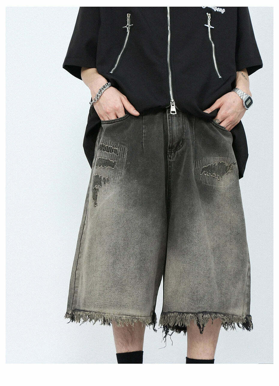 Vintage Y2K Style Extreme Wash Frayed Denim Cargo Skirt Vintage Y2K Style Extreme Wash Frayed Denim Cargo Skirt