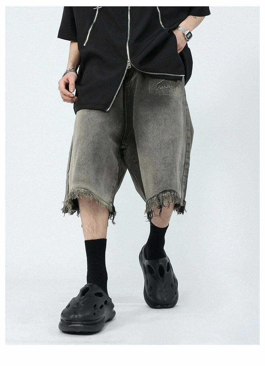Vintage Y2K Style Extreme Wash Frayed Denim Cargo Skirt Vintage Y2K Style Extreme Wash Frayed Denim Cargo Skirt