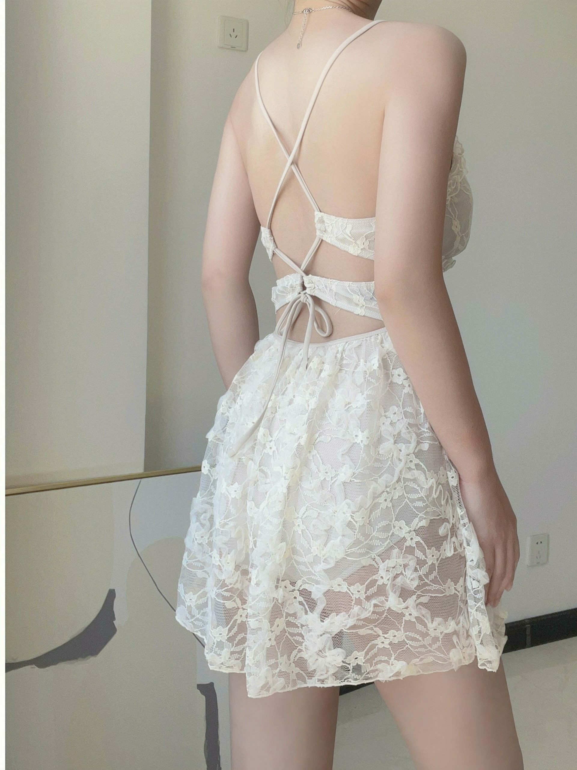 White Lace Backless Swimsuit: Y2K Fashion Coquette Aesthetic for Women White Lace Backless Swimsuit: Y2K Fashion Coquette Aesthetic for Women