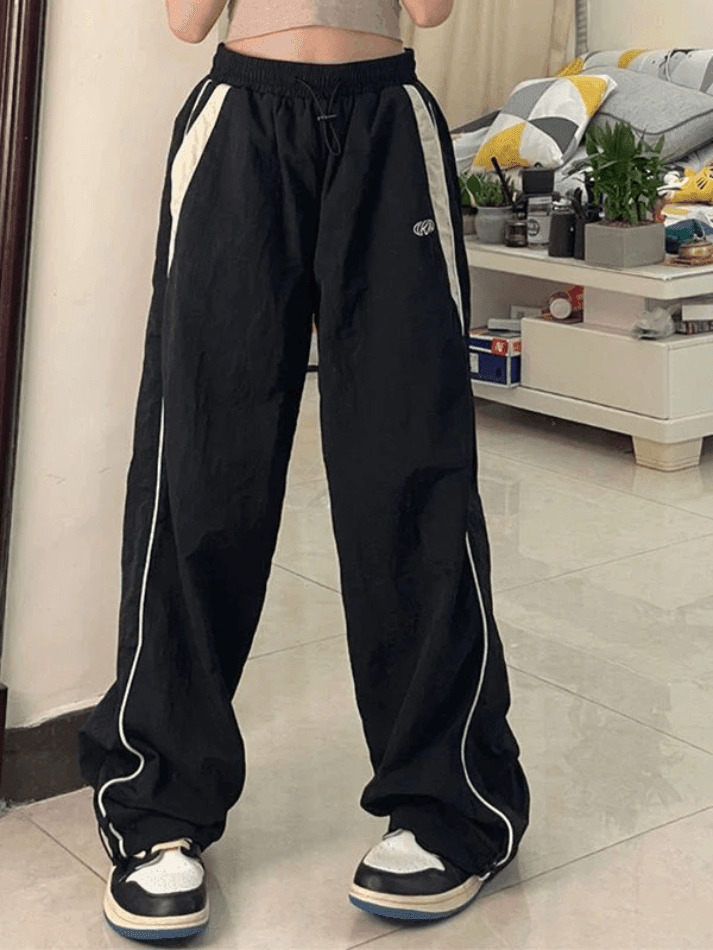 Y2K Aesthetic Black Baggy Sweatpants with Contrast Piping Y2K Aesthetic Black Baggy Sweatpants with Contrast Piping