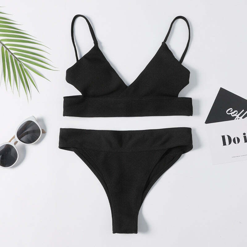 Y2K Aesthetic Black Padded Bikini Set: Coquette Style Thong Bottoms & Cute Tops for Women Y2K Aesthetic Black Padded Bikini Set: Coquette Style Thong Bottoms & Cute Tops for Women