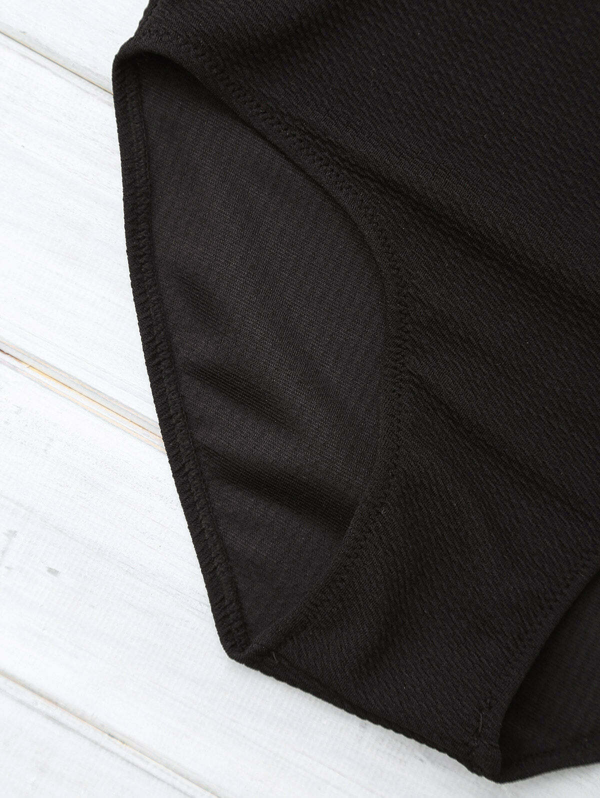 Y2K Aesthetic Black Scalloped Cami Swimsuit - Coquette Style for Niche Women Fashion Y2K Aesthetic Black Scalloped Cami Swimsuit - Coquette Style for Niche Women Fashion