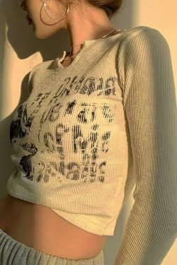 Y2K Aesthetic Blurry Long Sleeve Crop Top for Women - Coquette Style Grunge Fashion with Pastel Goth