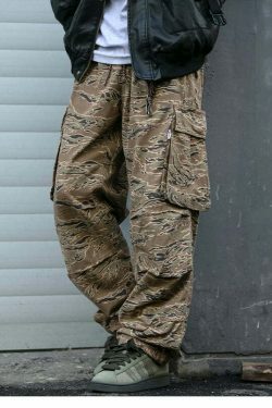 Y2K Aesthetic Camo Cargo Pants: Coquette Style Grunge Fashion for Women