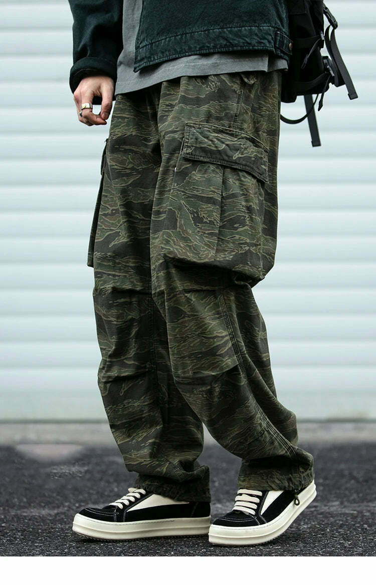 Y2K Aesthetic Camo Cargo Pants: Coquette Style Grunge Fashion for Women Y2K Aesthetic Camo Cargo Pants: Coquette Style Grunge Fashion for Women
