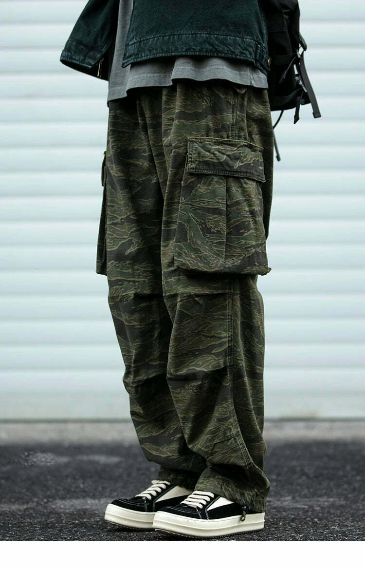 Y2K Aesthetic Camo Cargo Pants: Coquette Style Grunge Fashion for Women Y2K Aesthetic Camo Cargo Pants: Coquette Style Grunge Fashion for Women