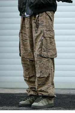 Y2K Aesthetic Camo Cargo Pants: Coquette Style Grunge Fashion for Women