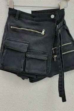 Y2K Aesthetic Cargo Skirt: Coquette Grunge with Pastel Goth & Old Money Elegance