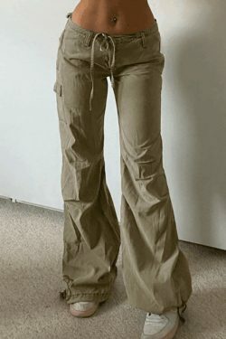 Y2K Aesthetic Cargo Skirt: Coquette Grunge with Pastel Goth & Old Money Elegance