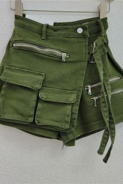 Y2K Aesthetic Cargo Skirt: Coquette Grunge with Pastel Goth & Old Money Elegance