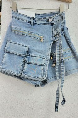 Y2K Aesthetic Cargo Skirt: Coquette Grunge with Pastel Goth & Old Money Elegance