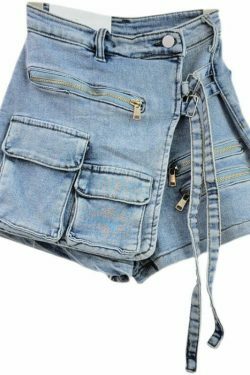 Y2K Aesthetic Cargo Skirt: Coquette Grunge with Pastel Goth & Old Money Elegance