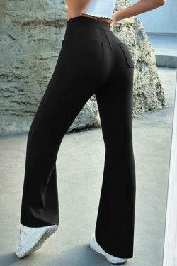 Y2K Aesthetic Cargo Skirt: Coquette Grunge with Pastel Goth Vibes