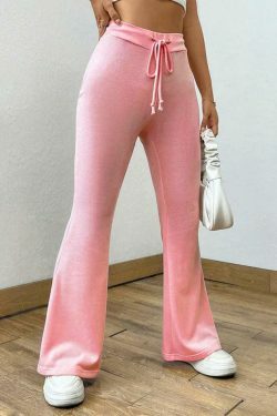 Y2K Aesthetic Cargo Skirt: Coquette Grunge with Pastel Goth Vibes