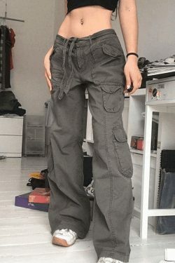 Y2K Aesthetic Cargo Skirt: Coquette Style Grunge Fashion with Pastel Goth Vibes