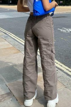 Y2K Aesthetic Cargo Skirt: Coquette Style Grunge Fashion with Pastel Goth Vibes