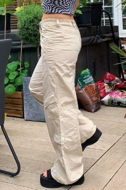 Y2K Aesthetic Cargo Skirt: Coquette Style Grunge Fashion with Pastel Goth Vibes