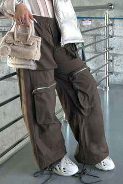 Y2K Aesthetic Cargo Skirt: Coquette Style Grunge Fashion with Pastel Goth Vibes