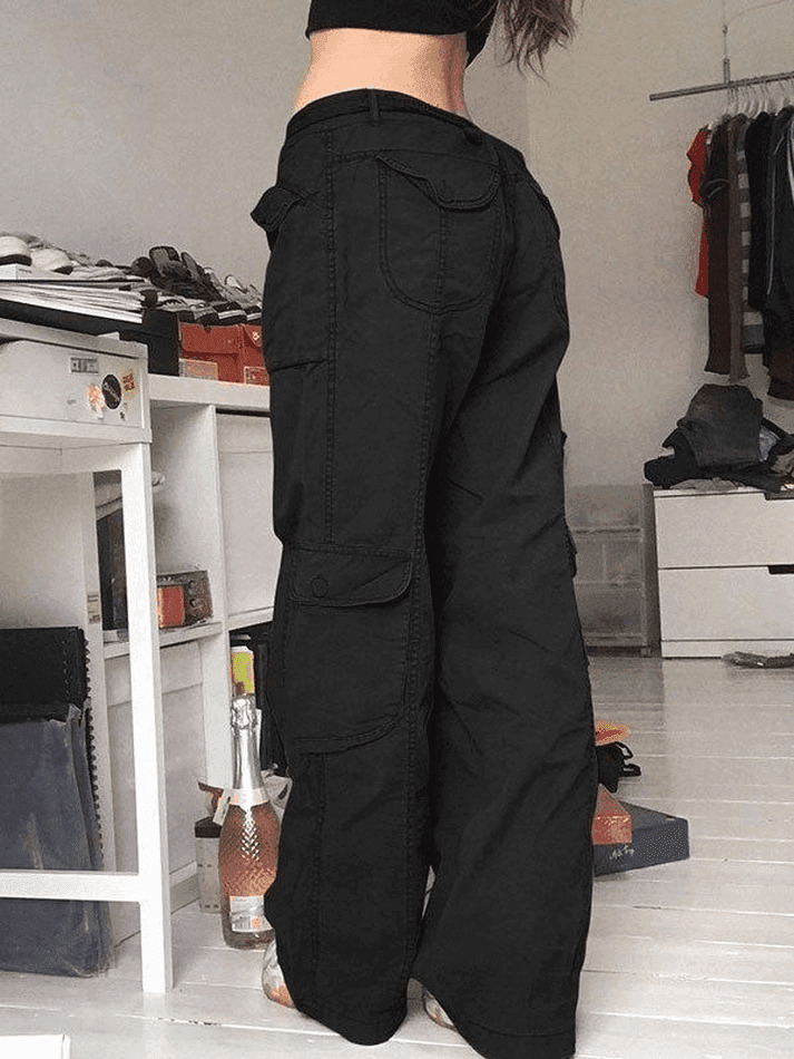 Y2K Aesthetic Cargo Skirt: Coquette Style Grunge Fashion with Pastel Goth Vibes Y2K Aesthetic Cargo Skirt: Coquette Style Grunge Fashion with Pastel Goth Vibes