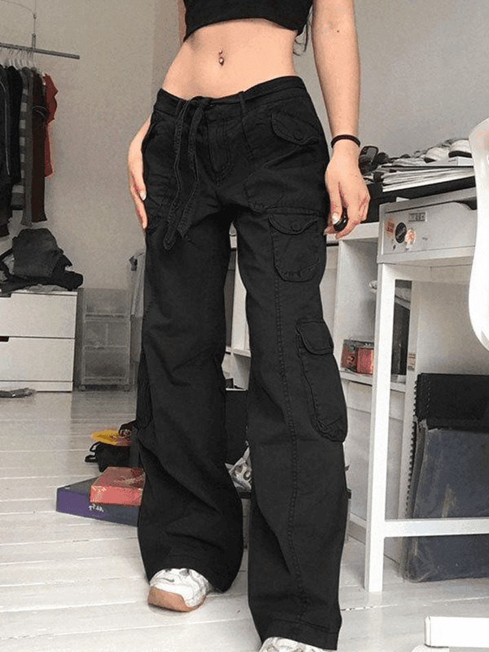 Y2K Aesthetic Cargo Skirt: Coquette Style Grunge Fashion with Pastel Goth Vibes Y2K Aesthetic Cargo Skirt: Coquette Style Grunge Fashion with Pastel Goth Vibes