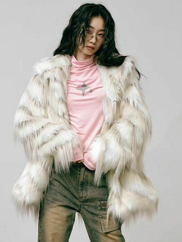Y2K Aesthetic Cargo Skirt: Coquette Style Grunge Fashion with Retro Imitation Fox Fur Coat Y2K Aesthetic Cargo Skirt: Coquette Style Grunge Fashion with Retro Imitation Fox Fur Coat