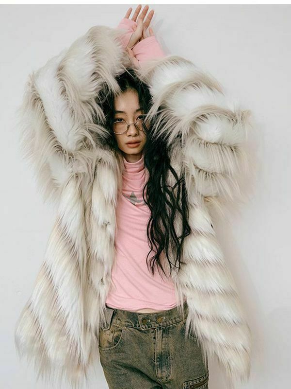 Y2K Aesthetic Cargo Skirt: Coquette Style Grunge Fashion with Retro Imitation Fox Fur Coat Y2K Aesthetic Cargo Skirt: Coquette Style Grunge Fashion with Retro Imitation Fox Fur Coat