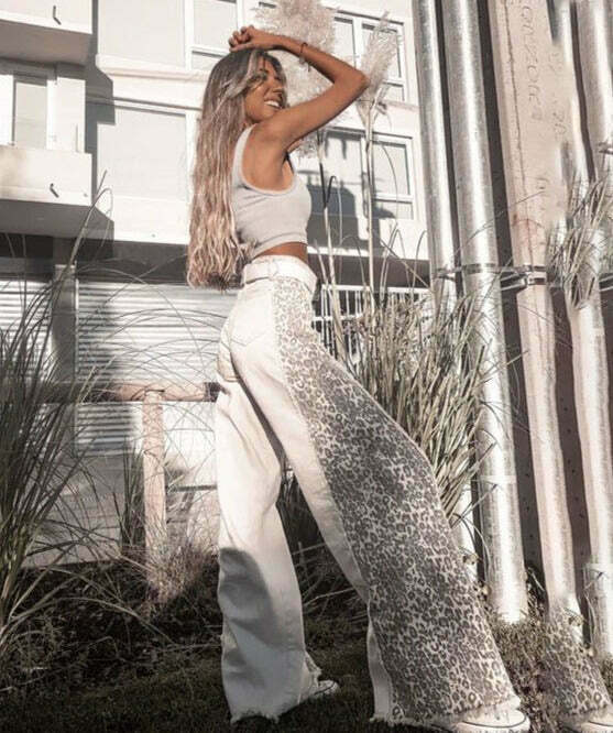 Y2K Aesthetic Cargo Skirt: Coquette Style Grunge Fashion with Stylish Print Stitching Jeans Y2K Aesthetic Cargo Skirt: Coquette Style Grunge Fashion with Stylish Print Stitching Jeans