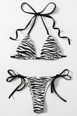 Y2K Aesthetic Cargo Skirt: Coquette Style Grunge Outfit with Cute Tops and Pastel Goth Vibes