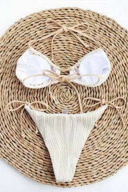 Y2K Aesthetic Cargo Skirt: Coquette Style Grunge Outfit with Cute Tops and Pastel Goth Vibes