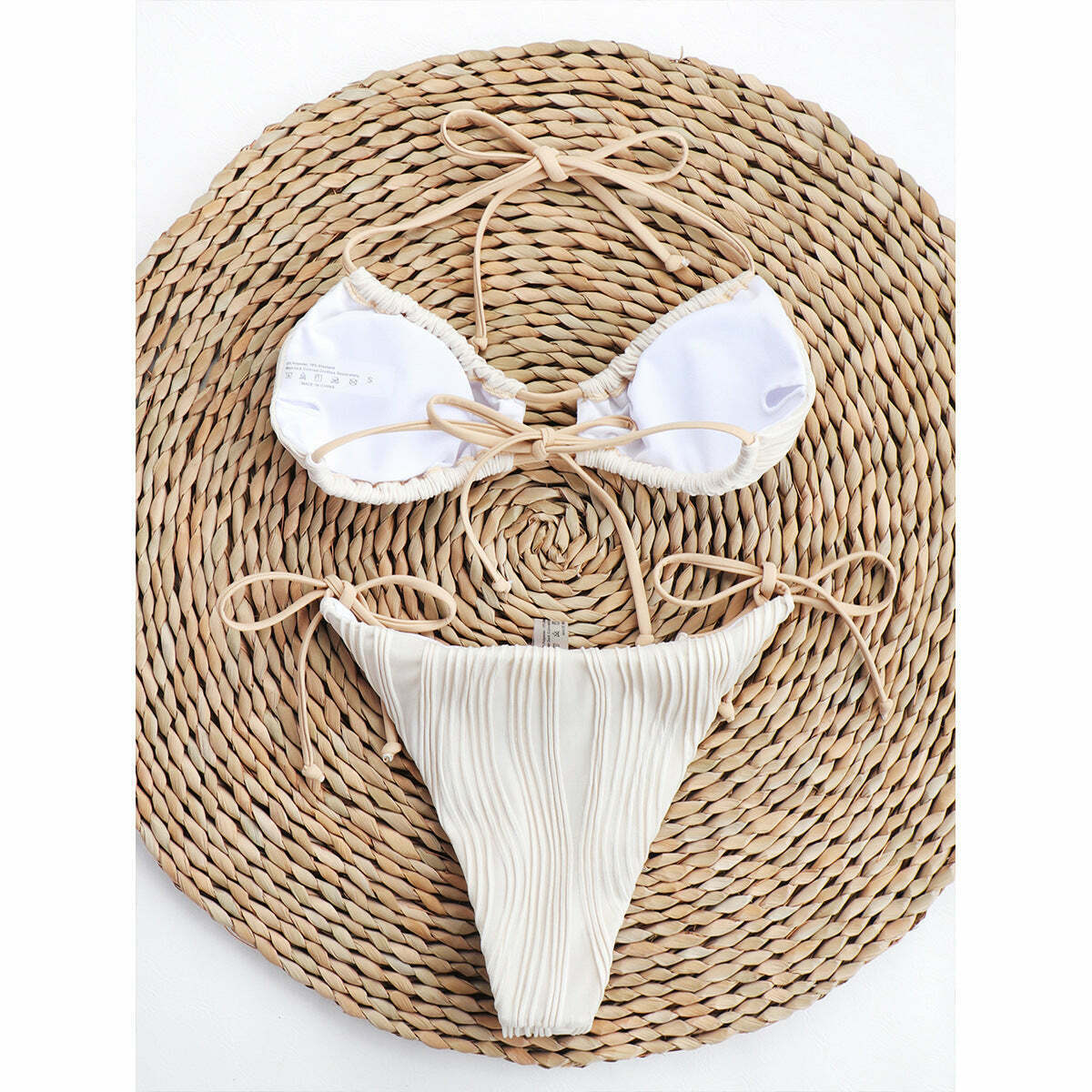 Y2K Aesthetic Cargo Skirt: Coquette Style Grunge Outfit with Cute Tops and Pastel Goth Vibes