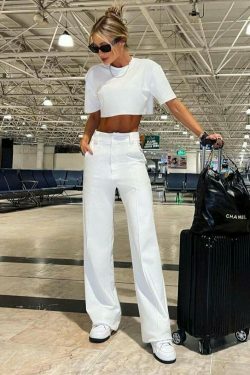 Y2K Aesthetic Cargo Skirt: Coquette Style Grunge Outfit with Cute Tops and Pastel Goth Vibes