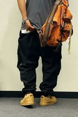 Y2K Aesthetic Cargo Skirt: Coquette Style Grunge Outfit with Pastel Goth Vibes