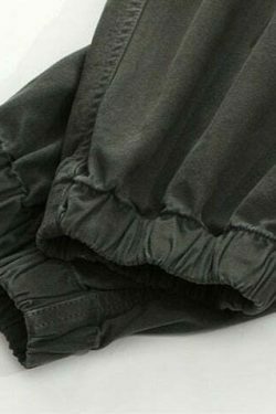 Y2K Aesthetic Cargo Skirt: Coquette Style Grunge Outfit with Pastel Goth Vibes