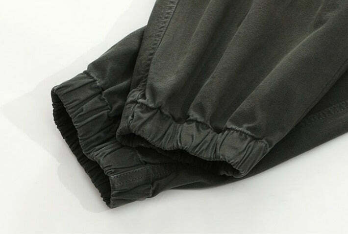 Y2K Aesthetic Cargo Skirt: Coquette Style Grunge Outfit with Pastel Goth Vibes