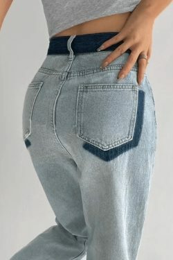 Y2K Aesthetic Cargo Skirt in Contrasting Color Drape Slim Jeans