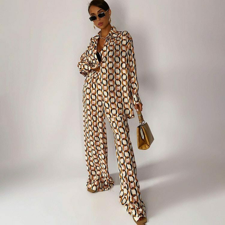 Y2K Aesthetic Cargo Skirt Set: Coquette Style Grunge Outfit with Cute Hoodie and Platform Mary Janes Y2K Aesthetic Cargo Skirt Set: Coquette Style Grunge Outfit with Cute Hoodie and Platform Mary Janes