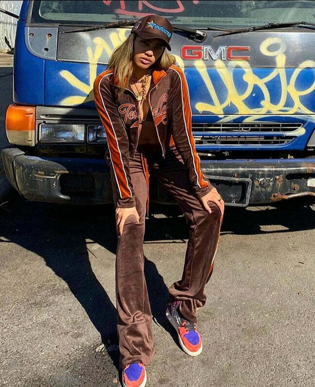 Y2K Aesthetic Cargo Skirt Set with Coquette Style Hoodie - Vintage Street Style Suit Y2K Aesthetic Cargo Skirt Set with Coquette Style Hoodie - Vintage Street Style Suit