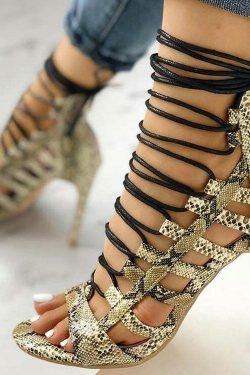 Y2K Aesthetic Cargo Skirt with Coquette Style - Grunge Vibes, Cute Tops & Pastel Goth